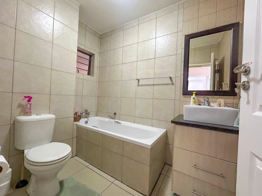 2 Bedroom Property for Sale in Die Bult North West